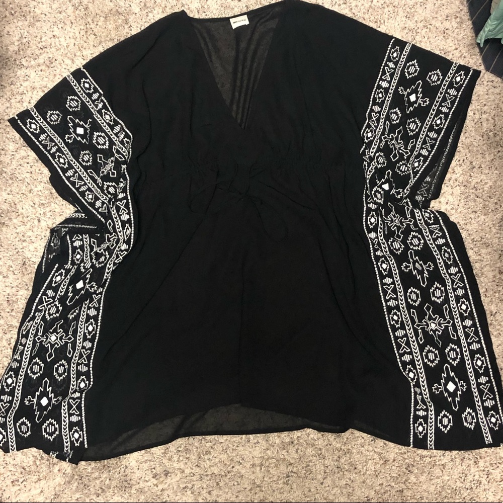 Chico’s embroidered swimsuit cover up